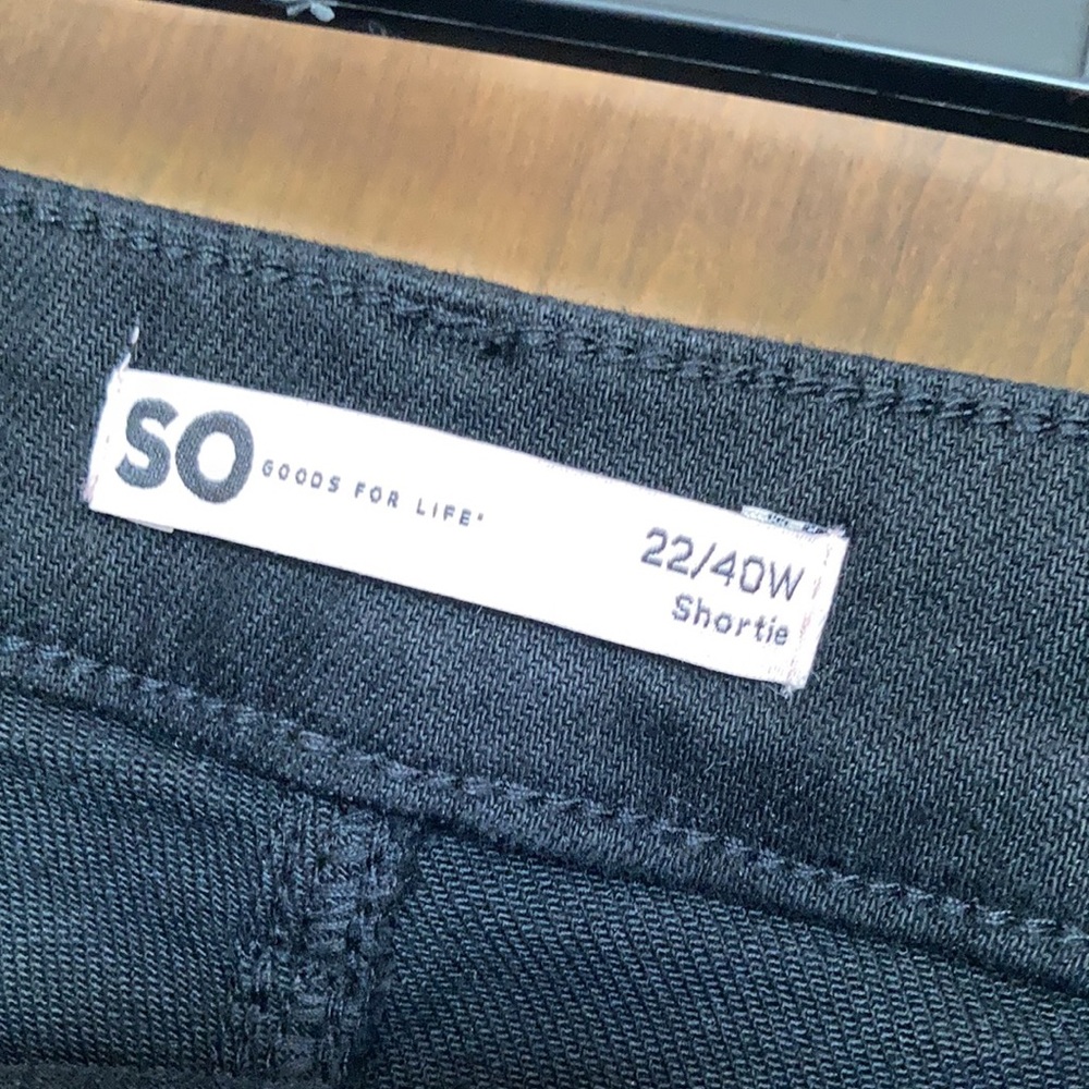 So cuffed black jean shortie short with stretch size 22 jr plus / 40W - Picture 8 of 13